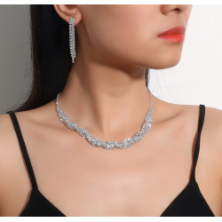 Women's Silver Fashion Wedding Jewelry Luxury Crystal Pearl Necklace/Earrings Ladies Jewelry Sets for Bridal