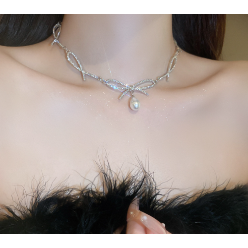 New White Pearl Butterfly Necklace Ladies Exquisite Clavicle Chain Necklace Jewelry for Ladies Gift - 794677172016