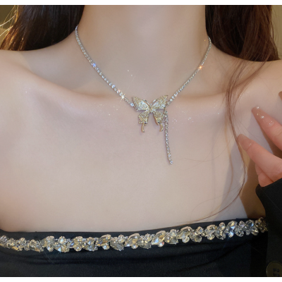 New White Butterfly Necklace Ladies Exquisite Clavicle Chain Necklace Jewelry for Ladies Gift