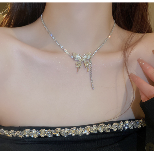 New White Butterfly Necklace Ladies Exquisite Clavicle Chain Necklace Jewelry for Ladies Gift - 794677172017