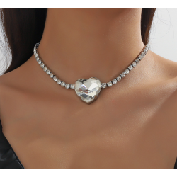 New Shiny Silver  Heart Necklace Ladies Exquisite Clavicle Chain Necklace Jewelry for Ladies Gift