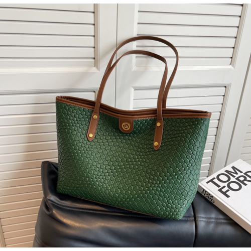New Green Fashion Casual Lingge Embroidered Scarf One Shoulder Small Square Bag Shoulder Strap Letter Printing Cross Body Women's Bag - 794677172073