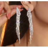 Sparkling Silver Women's Cubic Zirconia Stud Earrings Gorgeous Female Wedding Party Fashion Ear Piercing Accessories New Jewelry